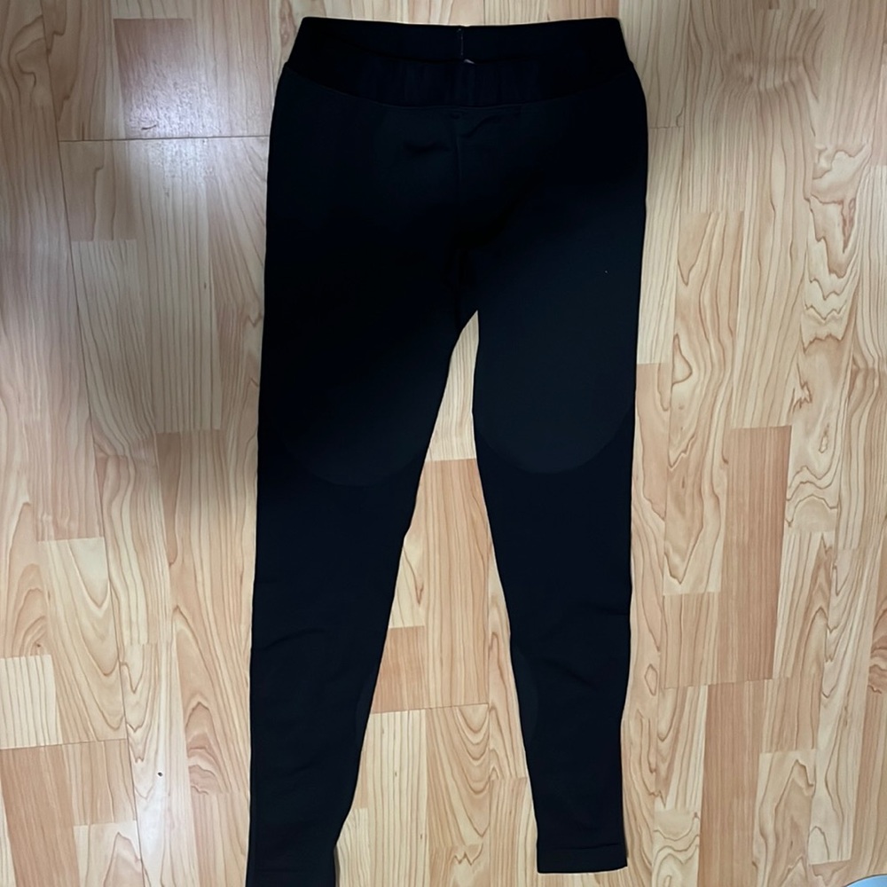 GYMSHARK LEGGINGS MEN (Recommended waist 30-32 length 30-32)